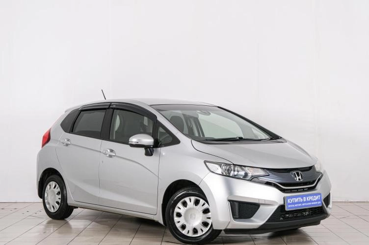 Автомобиль в рассрочку в Красноярске - Honda Fit 2013 года в Красноярске купить за 999000 рублей. 84592, Honda Fit 2013 года в Красноярске