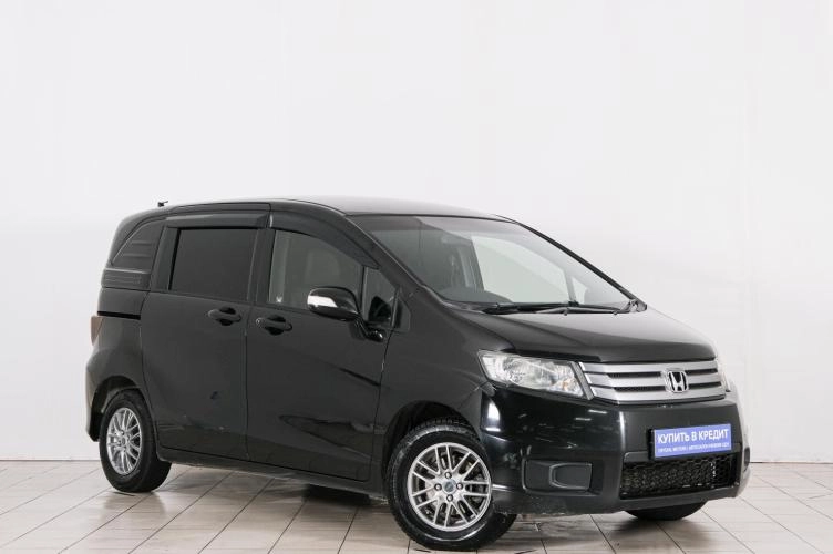 Автомобиль в рассрочку в Красноярске - Honda Freed 2013 года в Красноярске купить за 1049000 рублей. 81979, Honda Freed 2013 года в Красноярске