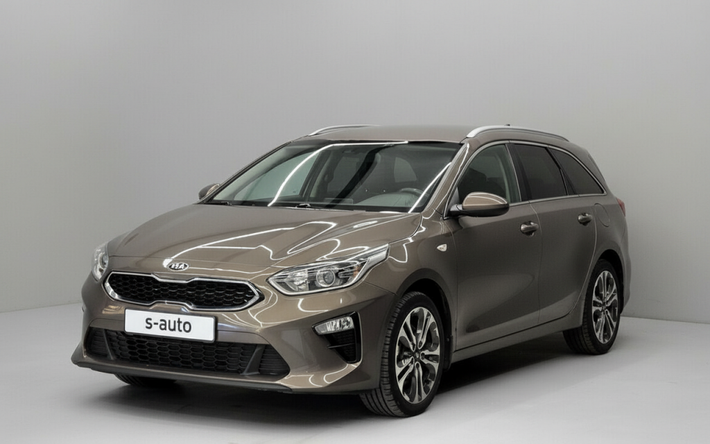 Автомобиль в рассрочку в Красноярске - Kia Ceed, III купить за 1470000 рублей. 85571, Kia Ceed, III