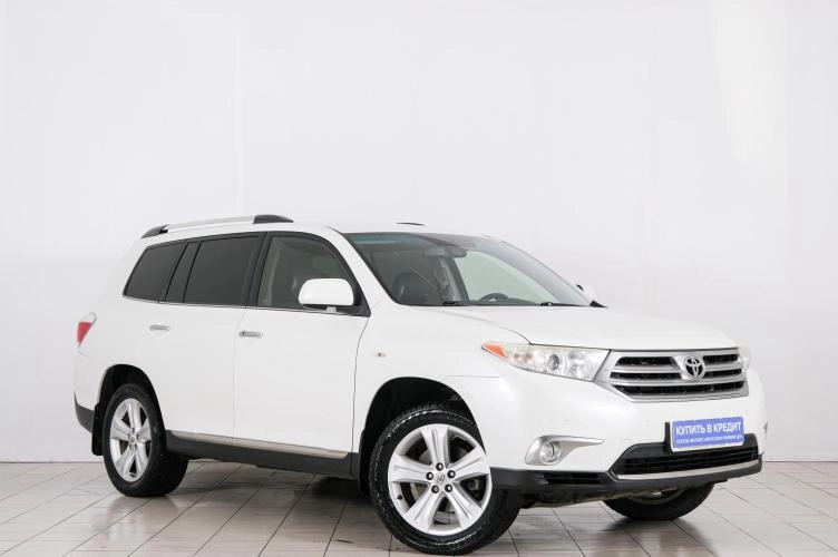 Автомобиль в рассрочку в Красноярске - Toyota Highlander 2012 года в Красноярске купить за 2199000 рублей. 84601, Toyota Highlander 2012 года в Красноярске