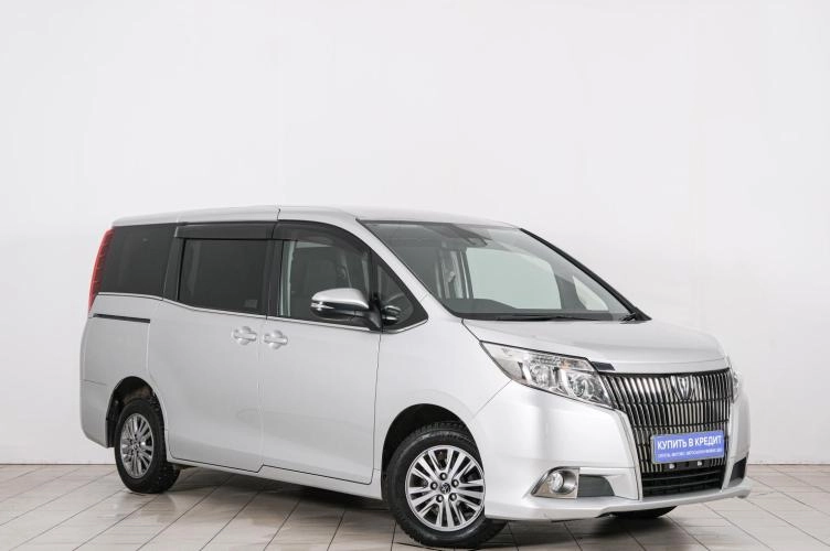 Автомобиль в рассрочку в Красноярске - Toyota Esquire 2016 года в Красноярске купить за 2429000 рублей. 81377, Toyota Esquire 2016 года в Красноярске