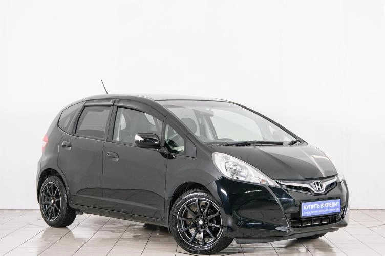 Автомобиль в рассрочку в Красноярске - Honda Fit 2013 года в Красноярске купить за 899000 рублей. 90619, Honda Fit 2013 года в Красноярске
