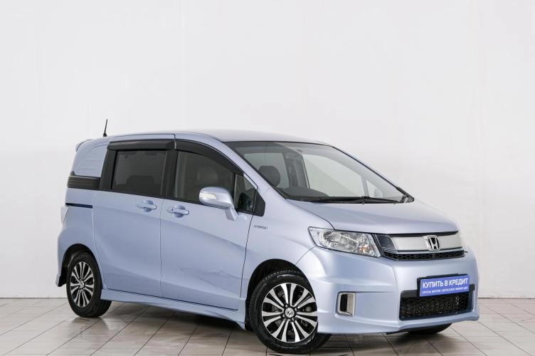 Автомобиль в рассрочку в Красноярске - Honda Freed 2014 года в Красноярске купить за 1049000 рублей. 84615, Honda Freed 2014 года в Красноярске