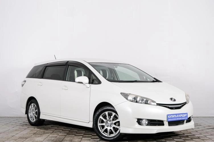 Автомобиль в рассрочку в Красноярске - Toyota Wish 2016 года в Красноярске купить за 1599000 рублей. 77040, Toyota Wish 2016 года в Красноярске