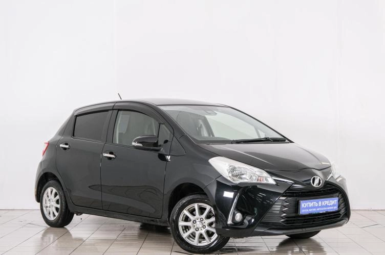 Автомобиль в рассрочку в Красноярске - Toyota Vitz 2017 года в Красноярске купить за 829000 рублей. 93424, Toyota Vitz 2017 года в Красноярске