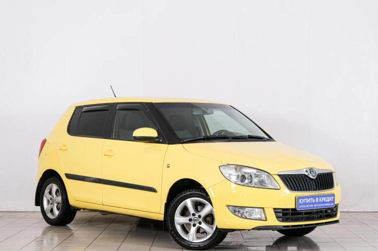 Автомобиль в рассрочку в Красноярске - Skoda Fabia 2012 года в Красноярске купить за 789000 рублей. 80299, Skoda Fabia 2012 года в Красноярске
