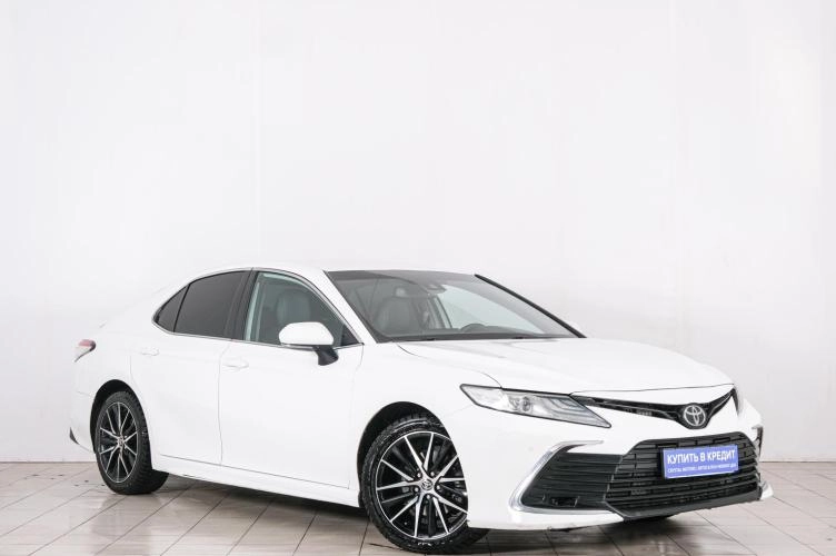 Автомобиль в рассрочку в Красноярске - Toyota Camry 2021 года в Красноярске купить за 2799000 рублей. 80819, Toyota Camry 2021 года в Красноярске