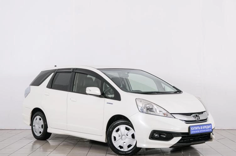 Автомобиль в рассрочку в Красноярске - Honda Fit Shuttle 2014 года в Красноярске купить за 849000 рублей. 88650, Honda Fit Shuttle 2014 года в Красноярске