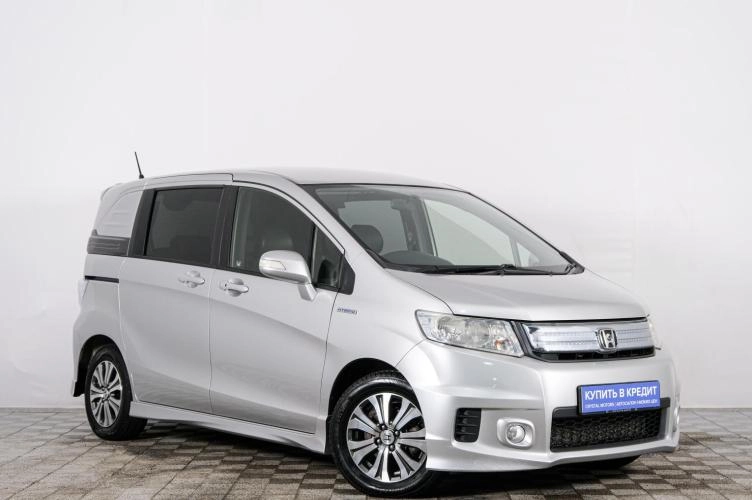 Автомобиль в рассрочку в Красноярске - Honda Freed 2012 года в Красноярске купить за 889000 рублей. 77041, Honda Freed 2012 года в Красноярске