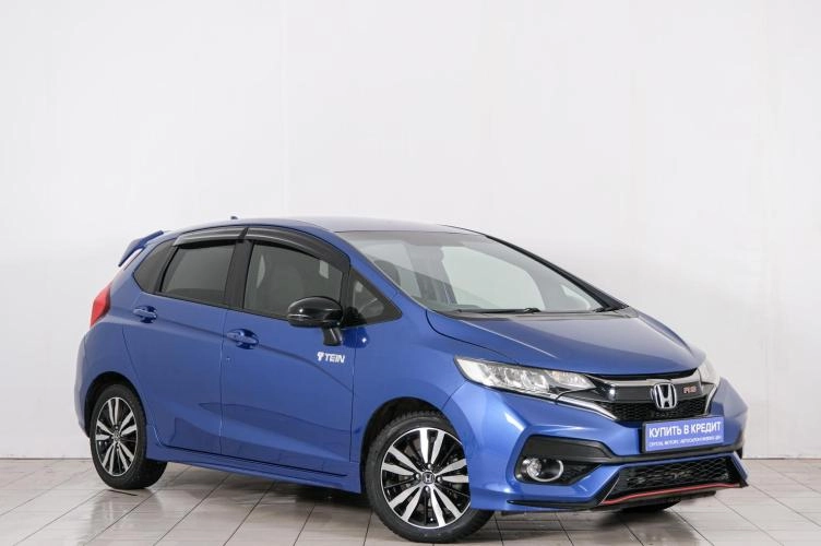 Автомобиль в рассрочку в Красноярске - Honda Fit 2018 года в Красноярске купить за 1599000 рублей. 80527, Honda Fit 2018 года в Красноярске
