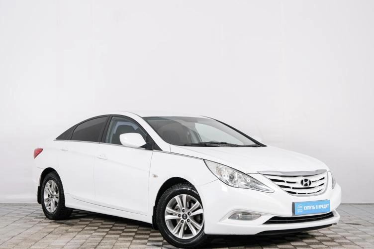 Автомобиль в рассрочку в Красноярске - Hyundai Sonata 2011 года в Красноярске купить за 949000 рублей. 73874, Hyundai Sonata 2011 года в Красноярске