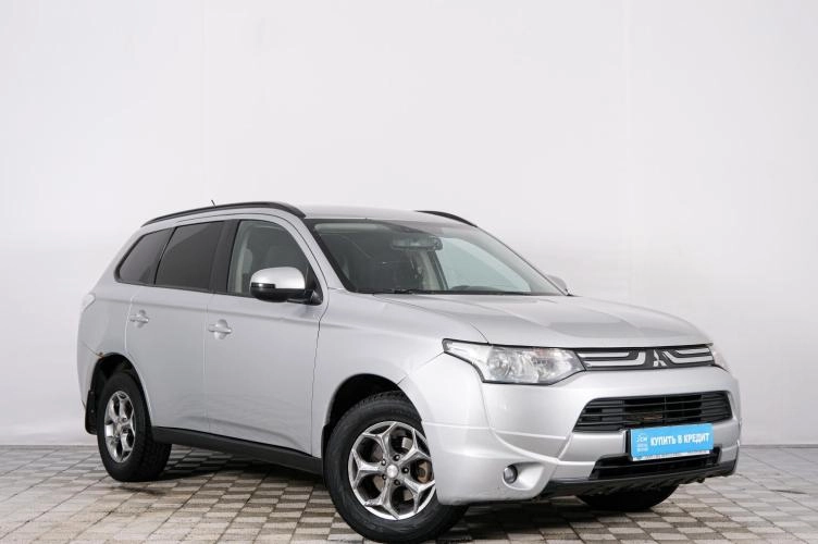 Автомобиль в рассрочку в Красноярске - Mitsubishi Outlander 2013 года в Красноярске купить за 1369000 рублей. 73311, Mitsubishi Outlander 2013 года в Красноярске