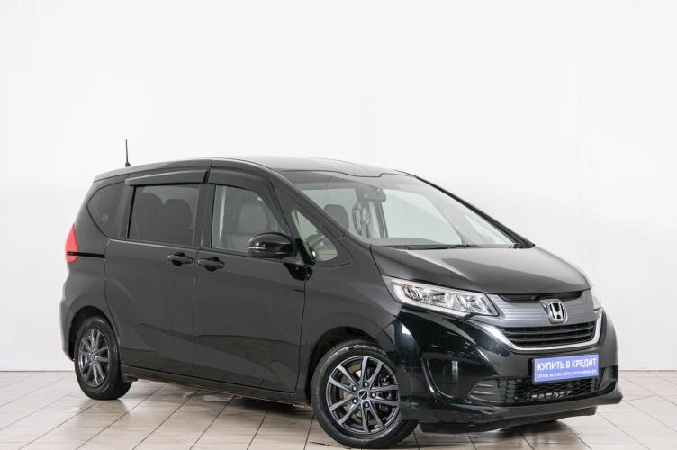 Автомобиль в рассрочку в Красноярске - Honda Freed 2017 года в Красноярске купить за 1499000 рублей. 89191, Honda Freed 2017 года в Красноярске