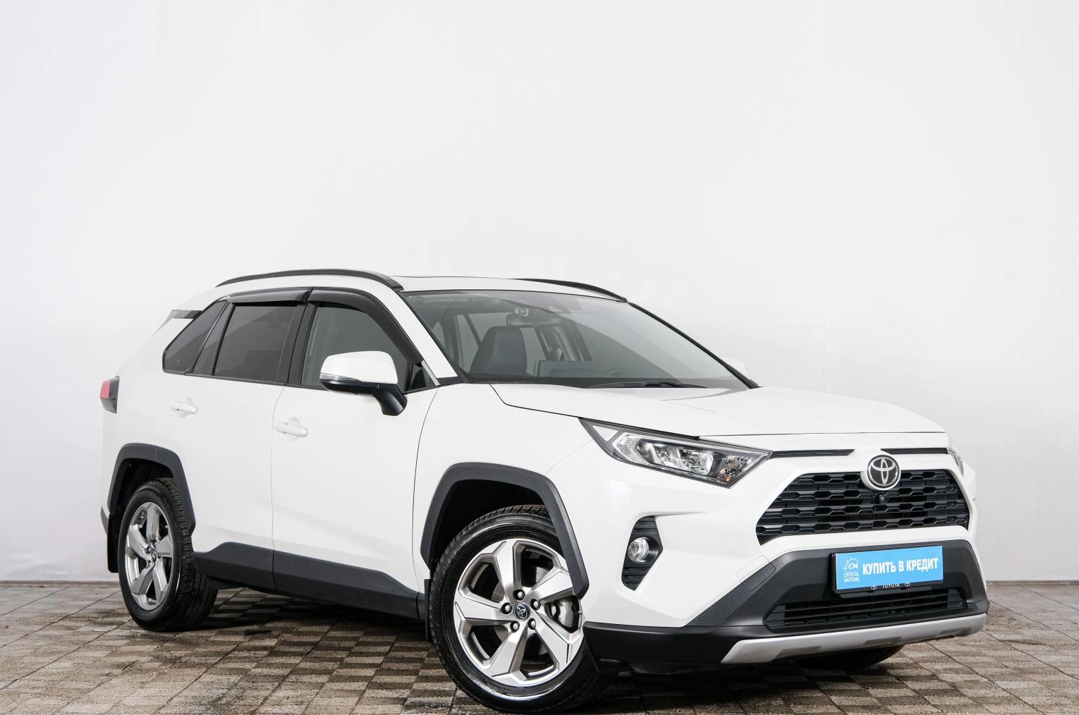 Автомобиль в рассрочку в Красноярске - Toyota RAV4 2020 года в Красноярске купить за 2969000 рублей. 69360, Toyota RAV4 2020 года в Красноярске