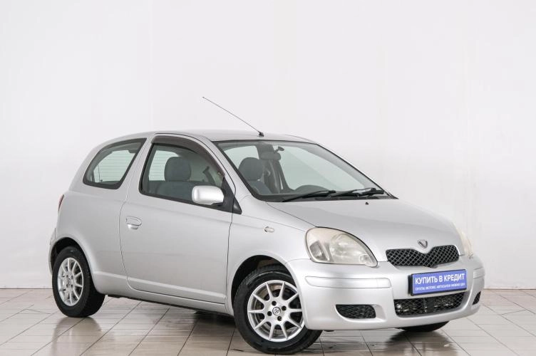 Автомобиль в рассрочку в Красноярске - Toyota Vitz 2002 года в Красноярске купить за 439000 рублей. 80290, Toyota Vitz 2002 года в Красноярске