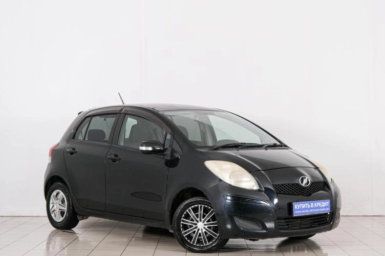 Автомобиль в рассрочку в Красноярске - Toyota Vitz 2009 года в Красноярске купить за 499000 рублей. 93244, Toyota Vitz 2009 года в Красноярске