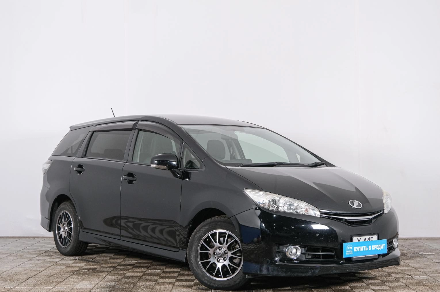 Автомобиль в рассрочку в Красноярске - Toyota Wish 2017 года в Красноярске купить за 1719000 рублей. , Toyota Wish 2017 года в Красноярске