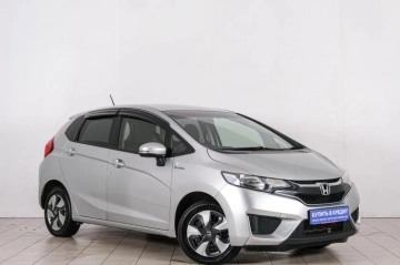 Каталог автомобилей в рассрочку в Красноярске - страница 3, Honda Fit 2016 года в Красноярске