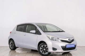 Каталог автомобилей в рассрочку в Красноярске - страница 6, Toyota Vitz 2013 года в Красноярске
