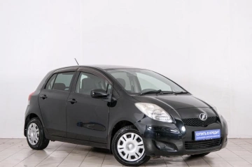 Каталог автомобилей в рассрочку в Красноярске - страница 17, Toyota Vitz 2010 года в Красноярске