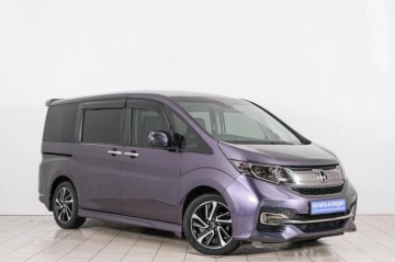 Каталог автомобилей в рассрочку в Красноярске - страница 6, Honda Stepwgn 2017 года в Красноярске