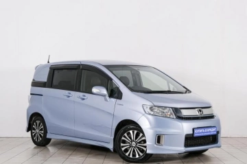 Каталог автомобилей в рассрочку в Красноярске - страница 6, Honda Freed 2014 года в Красноярске
