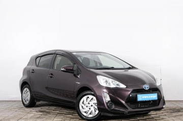 Каталог автомобилей в рассрочку в Красноярске - страница 32, Toyota Aqua 2017 года в Красноярске