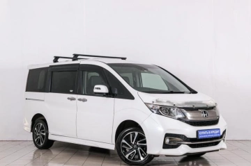 Каталог автомобилей в рассрочку в Красноярске, Honda Stepwgn Spada 2015 года в Красноярске