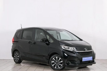 Каталог автомобилей в рассрочку в Красноярске - страница 5, Honda Freed 2020 года в Красноярске