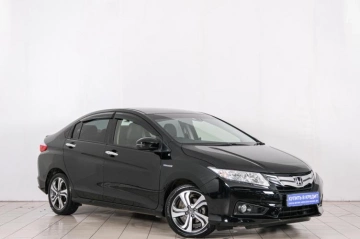 Каталог автомобилей в рассрочку в Красноярске - страница 6, Honda Grace 2015 года в Красноярске