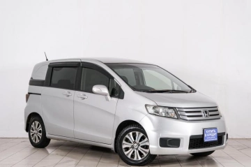 Каталог автомобилей в рассрочку в Красноярске - страница 32, Honda Freed 2012 года в Красноярске