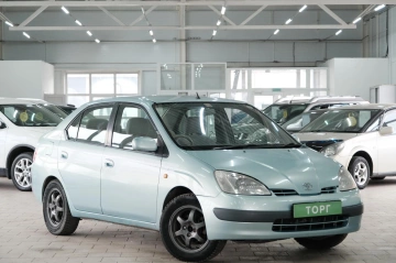 Каталог автомобилей в рассрочку в Красноярске - страница 37, Toyota Prius 1999 года в Омске