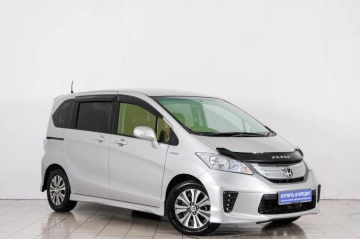 Каталог автомобилей в рассрочку в Красноярске - страница 3, Honda Freed 2013 года в Красноярске