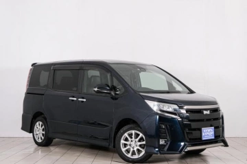 Каталог автомобилей в рассрочку в Красноярске - страница 6, Toyota Noah 2019 года в Красноярске